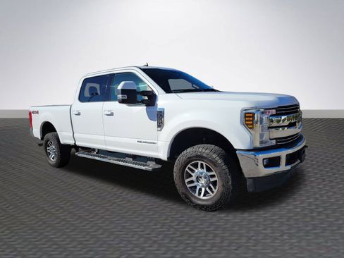 Used 2019 Ford F250 Lariat w/ Lariat Value Package image 1