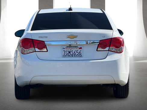 Used 2015 Chevrolet Cruze LT w/ Technology Package image 5