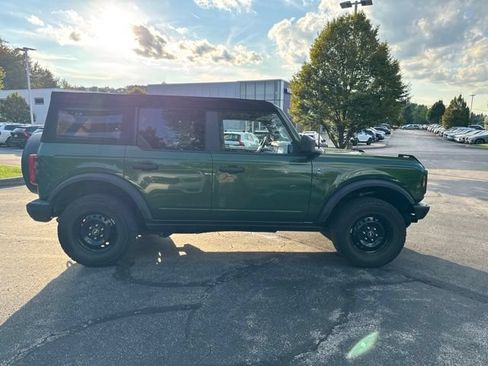 Used 2023 Ford Bronco Black Diamond AWD/4WD image 6