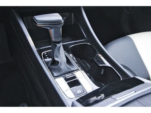 Certified 2025 Hyundai Tucson SEL FWD image 30