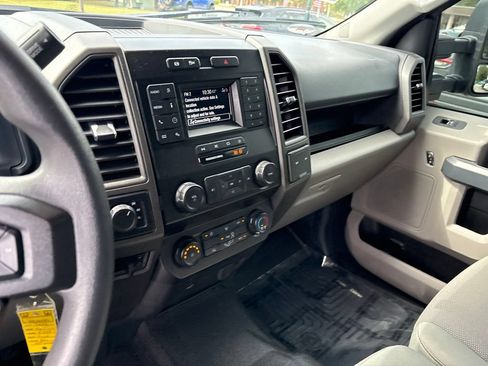Used 2022 Ford F350 XL w/ STX Appearance Package AWD/4WD image 19
