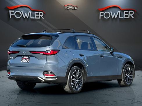 Certified 2025 MAZDA CX-70 Plug-In Hybrid w/ Premium Plus AWD/4WD image 5