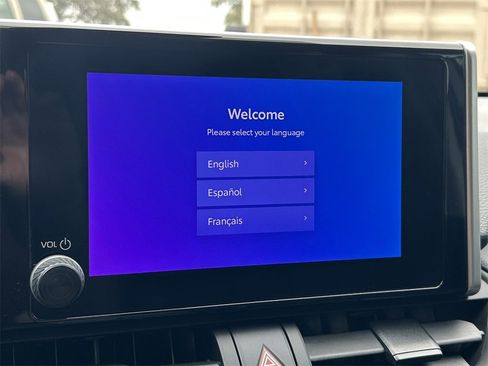 Used 2023 Toyota RAV4 XLE image 31