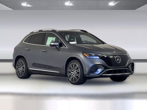 New 2026 Mercedes-Benz EQE 320 4MATIC SUV image 6