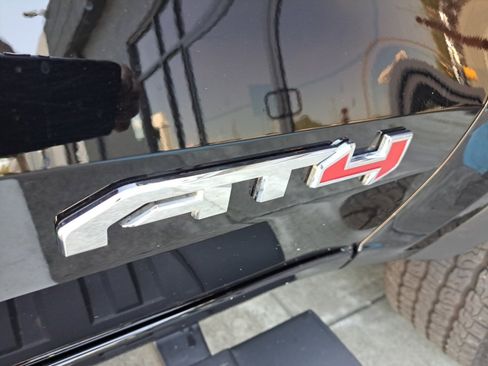 Used 2024 GMC Canyon AT4 w/ Canyon Safety Plus Package AWD/4WD image 35
