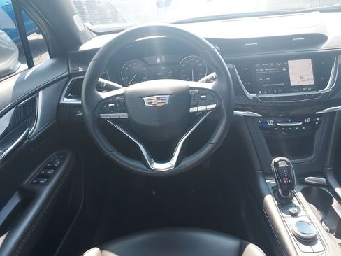 Used 2024 Cadillac XT6 Premium Luxury FWD image 22