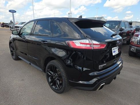 Used 2020 Ford Edge ST w/ Equipment Group 401A image 3