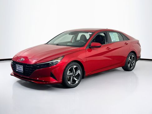 Used 2023 Hyundai Elantra SEL w/ Convenience Package FWD image 1