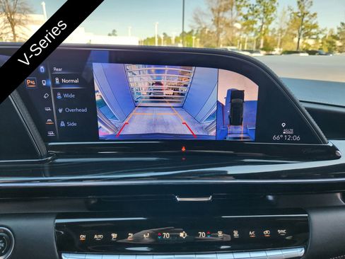 Used 2024 Cadillac Escalade ESV V w/ Heavy-Duty Trailer Package image 19