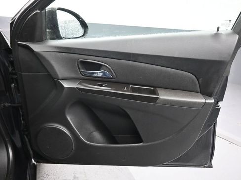 Used 2015 Chevrolet Cruze LT FWD image 36