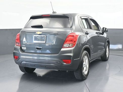 Used 2019 Chevrolet Trax LS w/ Tint and Cruise Package image 5