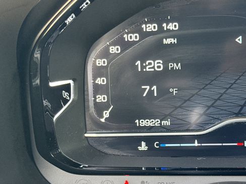Used 2024 GMC Yukon Denali Ultimate AWD/4WD image 23