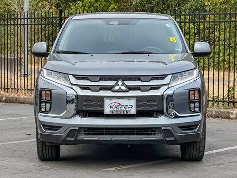 Used 2025 Mitsubishi Outlander Sport ES AWD/4WD image 8