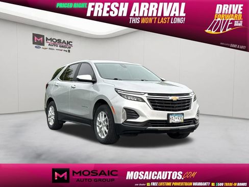 Used 2022 Chevrolet Equinox LT AWD/4WD image 1