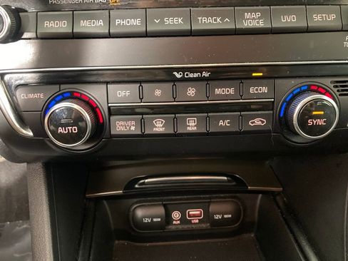 Used 2018 Kia Optima EX image 8