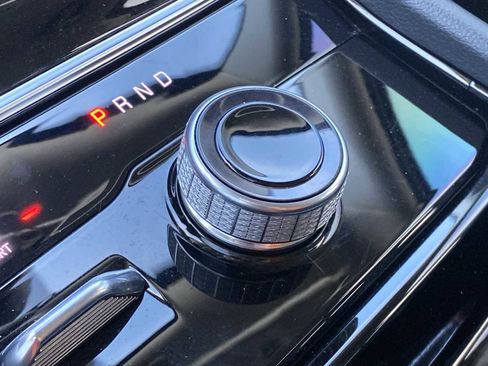 Certified 2023 Jeep Grand Cherokee Limited w/ Black Appearance Package image 23