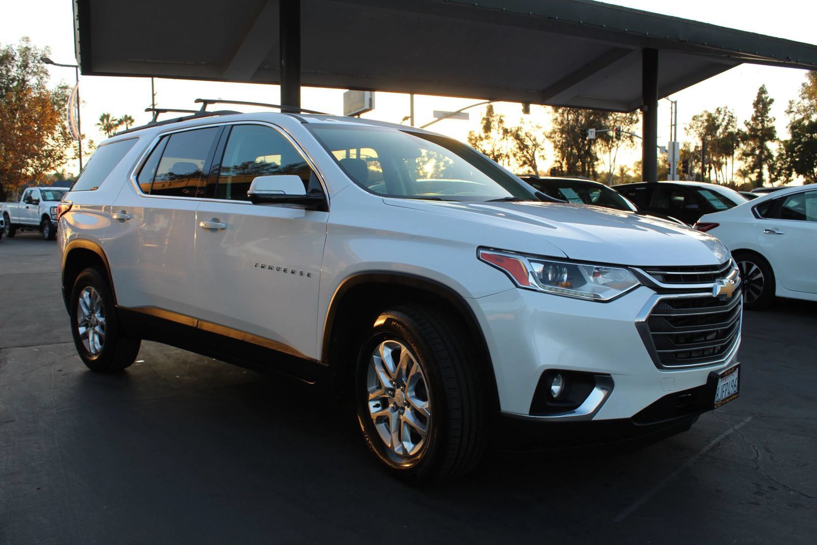 Used 2019 Chevrolet Traverse LT FWD image 7