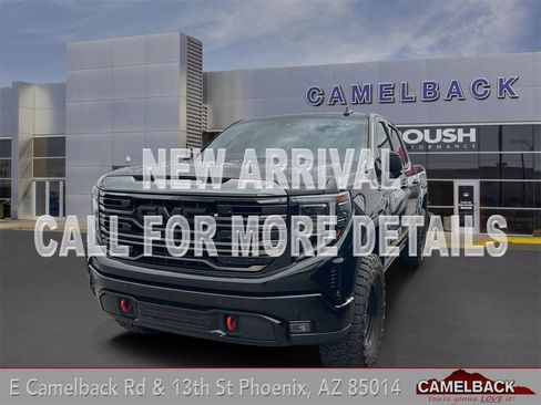 Used 2024 GMC Sierra 1500 AT4 w/ Technology Package image 1