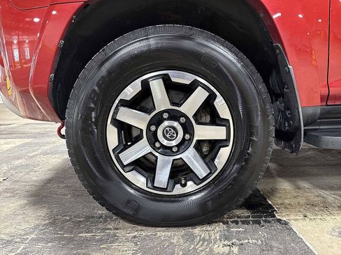 Certified 2020 Toyota 4Runner TRD Off-Road Premium image 10