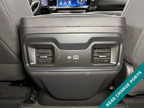 Used 2024 Chevrolet Silverado 1500 LT Trail Boss w/ LT Trail Boss Premium Package image 11