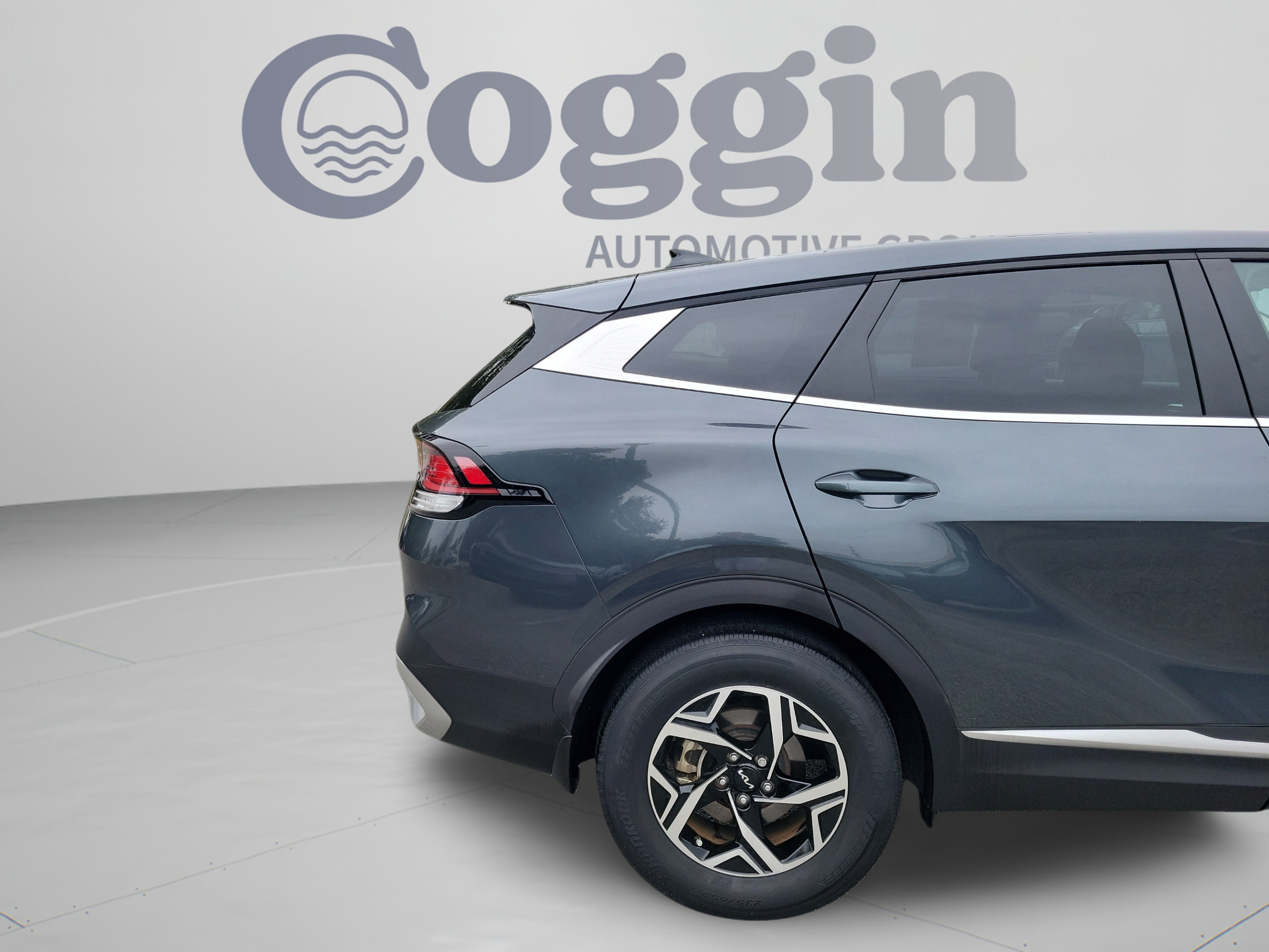 Used 2025 Kia Sportage LX FWD image 30