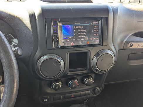 Used 2011 Jeep Wrangler Sport image 4