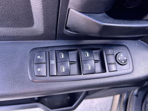 Used 2014 RAM 1500 ST w/ SXT Appearance Group AWD/4WD image 13