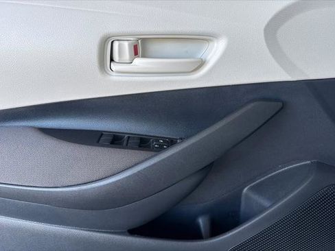 Certified 2025 Toyota Corolla LE image 13