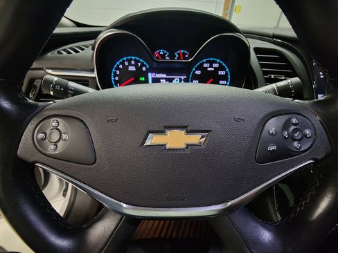 Used 2018 Chevrolet Impala Premier FWD image 27