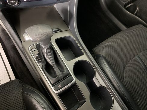 Used 2019 Kia Optima S image 25