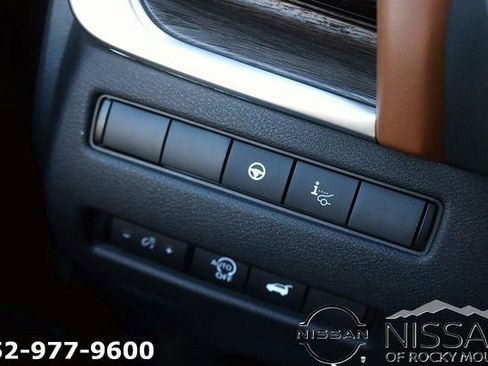 New 2026 Nissan Rogue Platinum w/ Platinum Premium Package AWD/4WD image 25