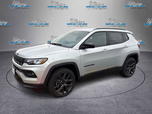 New 2026 Jeep Compass Latitude image 7