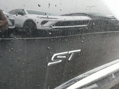 New 2026 Buick Envision Sport Touring image 33