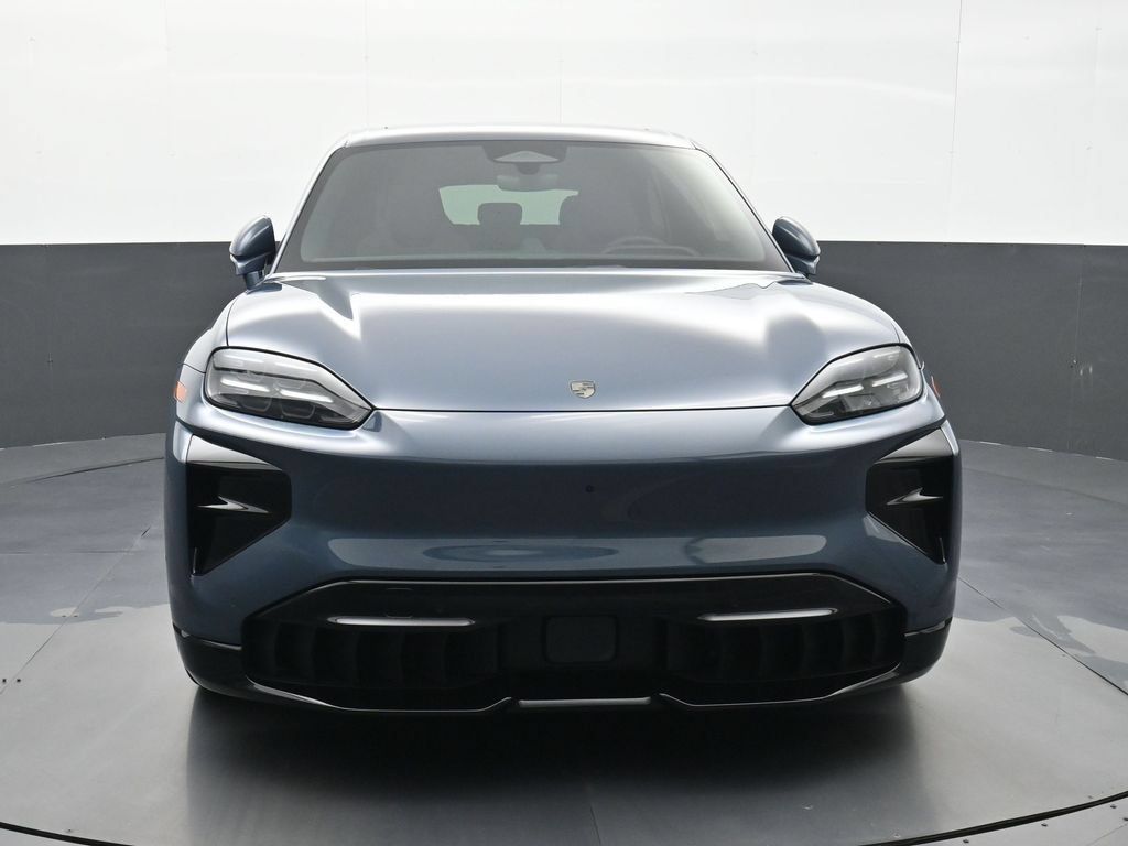Certified 2026 Porsche Cayenne Turbo AWD/4WD image 27