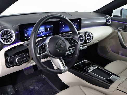 Certified 2025 Mercedes-Benz CLA 250 CLA 250 image 7