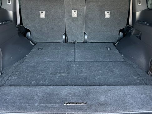 Certified 2024 Lexus LX 600 4WD w/ Appearance Package image 27