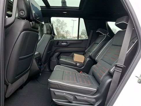 New 2026 GMC Yukon AT4 Ultimate w/ LPO, Illumination Package AWD/4WD image 6