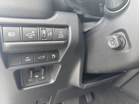 Used 2025 Toyota Land Cruiser image 15