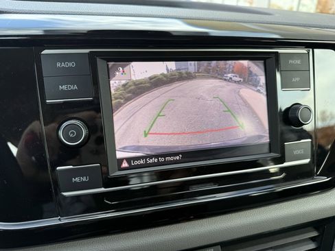 Used 2024 Volkswagen Taos S image 5