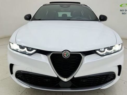 Used 2024 Alfa Romeo Tonale Ti AWD/4WD image 17