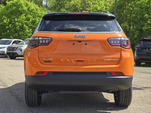 New 2026 Jeep Compass Limited w/ Sun, Sound & Navigation Group AWD/4WD image 15