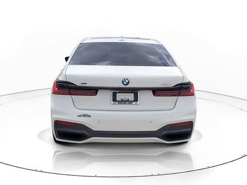 Used 2022 BMW 750i xDrive w/ Executive Package AWD/4WD image 6