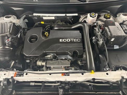 Used 2022 Chevrolet Equinox LS w/ LPO, Floor Liner Package image 35