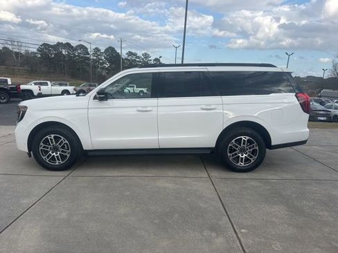 Used 2025 Ford Expedition Max Active image 4