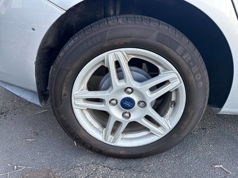 Used 2018 Ford Fiesta SE image 22