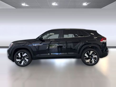 New 2026 Volkswagen Atlas Cross Sport SE FWD image 2