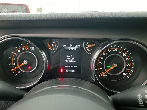 Used 2022 Jeep Wrangler Unlimited Sport image 17