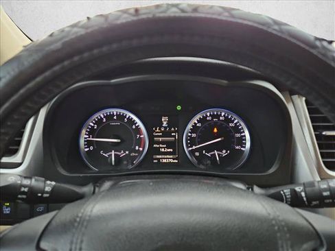 Used 2016 Toyota Highlander Limited FWD image 10