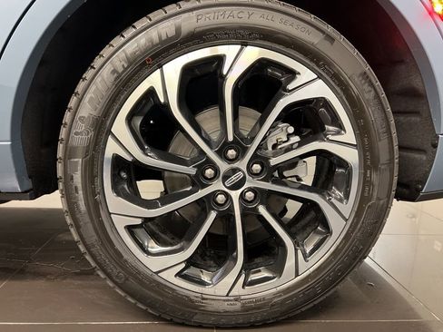 New 2026 Lincoln Nautilus Reserve image 7