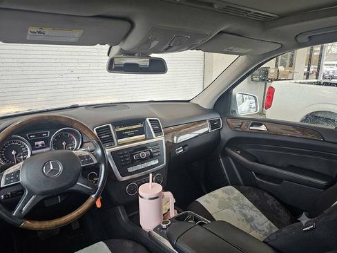 Used 2012 Mercedes-Benz ML 350 BlueTEC 4MATIC image 3